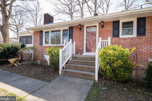 18 Winston Pl, Fredericksburg, VA 22405-3053