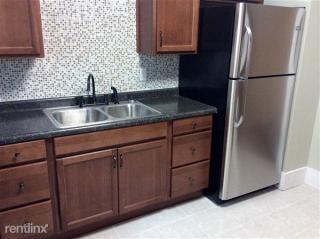 832 Aurora Ave, Saint Paul MN  55104-4817 exterior