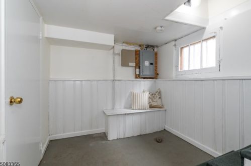 122 Midland Blvd, Maplewood NJ 07040-1809 exterior