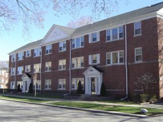 962 Mulford St, Evanston IL  60202-3315 exterior