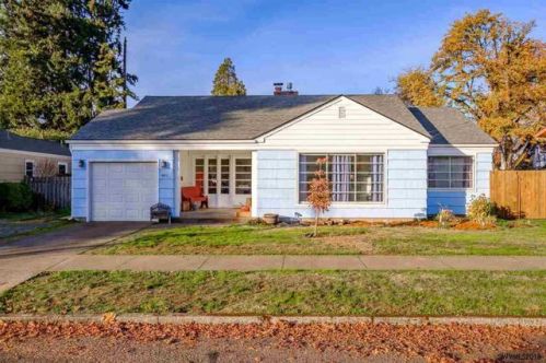 481 Ash St, Lebanon OR  97355-2618 exterior