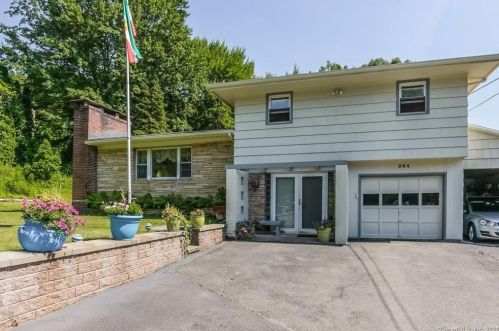 264 Taylor St, Vernon, CT 06066-5230