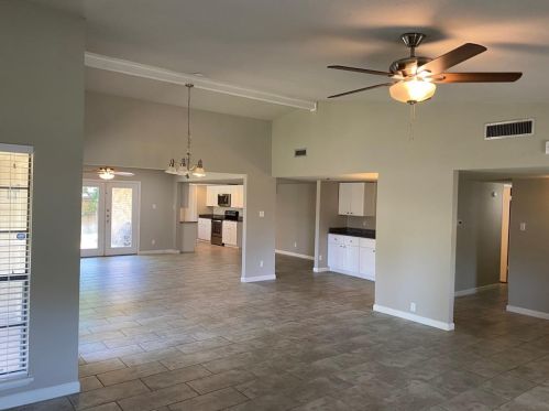 1901 White Rose Ln, Carrollton TX  75007-3121 exterior