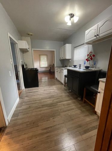 263 Locust St, Hammond, IN 46324-1441