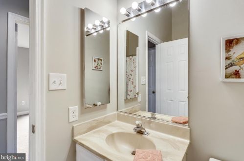 10946 Rocky Mount Way, Silver Spring MD 20902-3687 exterior