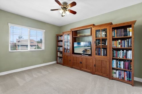 4 Campanero, Irvine CA  92620-1821 exterior