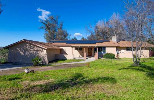 1939 Boundary Ave, Ramona, CA 92065-3201