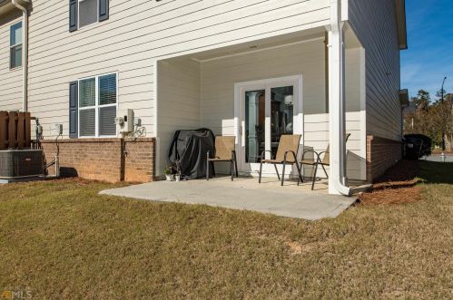 420 Fernbay Dr, Atlanta GA  30331-8956 exterior