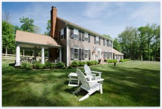 9 Oak Knoll Rd, Mendham, NJ 07945-3101
