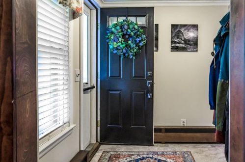 19 Prospect St, Lincoln, RI 02838-1409