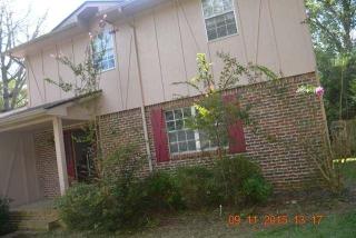 1400 Caramel Cir, Hixson, TN 37343-1430