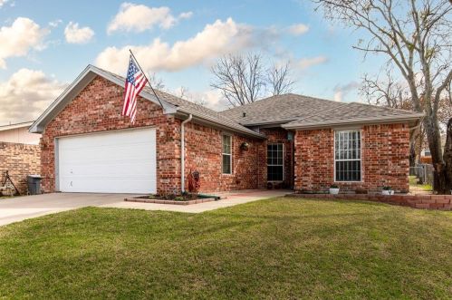 8417 Redonda St, Fort Worth TX  76108-2717 exterior