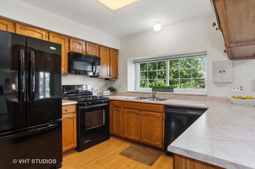 1193 Cactus Trl, Carol Stream IL  60188-3329 exterior