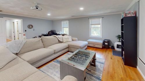 1037 Providence Pike, Killingly CT  06239-4003 exterior