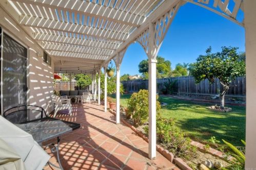 5385 Gooseberry Way, Oceanside CA  92057-4633 exterior
