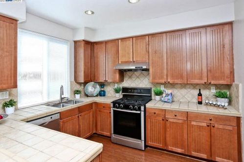 3906 Hidden Grove Ln, Concord CA  94519-1161 exterior