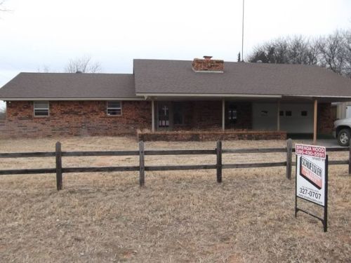 516 Western St, Cleo Springs, OK 73729-9755