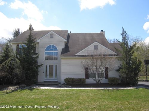 310 Wellington Ct, Jackson Twp, NJ 08527-4666