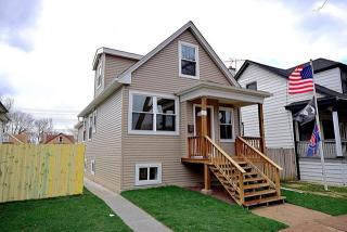 5909 Byron St, Chicago IL  60618-4039 exterior