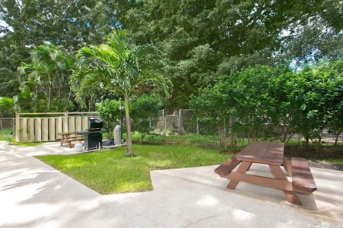 55 Judd St, Honolulu HI  96817-2633 exterior