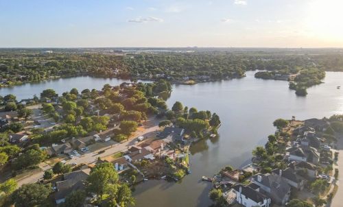 1108 Sea Ter, Irving TX 75060-7716 exterior