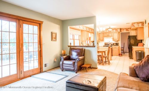 14 Cornell Ct, Tinton Falls NJ 07724-9720 exterior