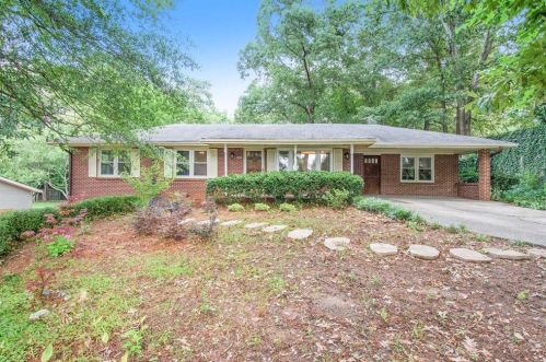4138 Suzanne Ln, Duluth, GA 30096-2546