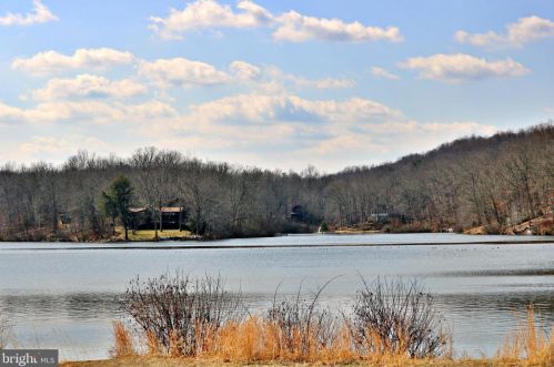 259 Revenoor Rd, Harpers Ferry WV 25425 exterior