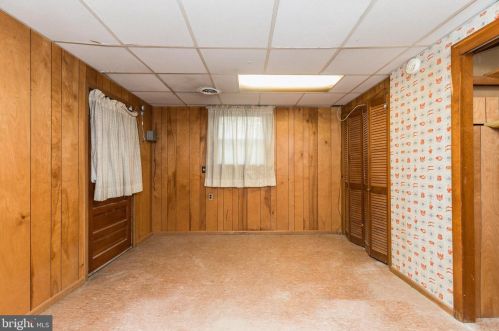 427 Holiday Dr, Aberdeen MD  21001-1813 exterior