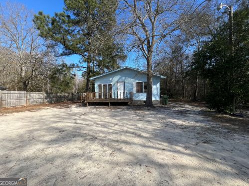 525 Davis St, Hiltonia, GA 30467-2330