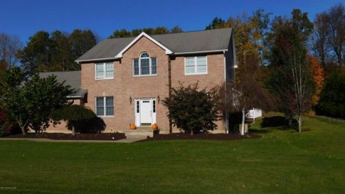 10 Abbey Ln, Pittston, PA 18644-9101