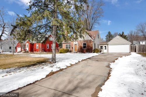 2073 Ames Ave, Saint Paul, MN 55119-3302