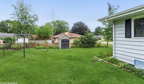 523 Lynn Ave, Sycamore IL  60178-3007 exterior