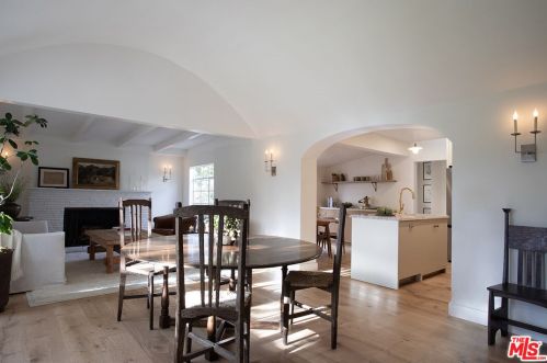 1410 Stanford Dr, Glendale CA  91205-3615 exterior