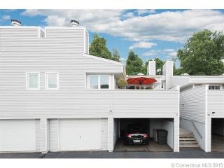 31 Stratton Way, Branford, CT 06405-2343