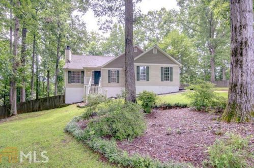121 Nanette Dr, Newnan, GA 30265-1858