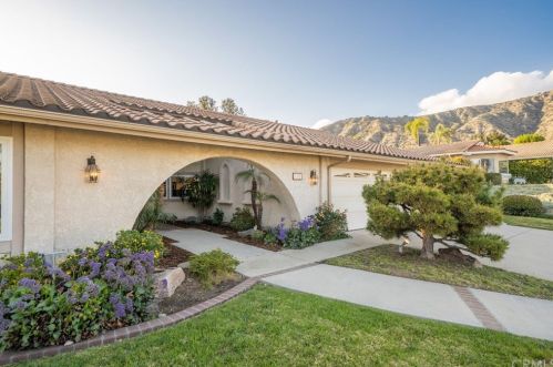 537 Wildwood Ave, Glendora, CA 91741-1968