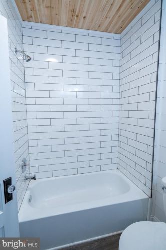 131 Ross St, Lancaster PA  17602-1926 exterior