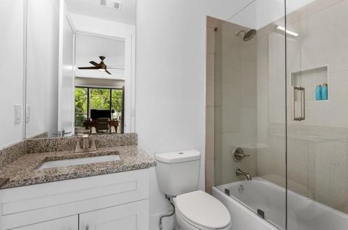 1889 Bixby St, Atlanta GA  30317-2247 exterior