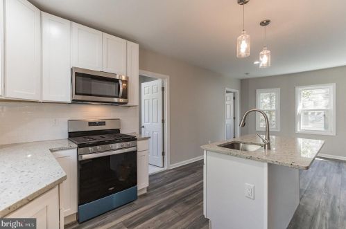 319 Marne Ave, Tavistock NJ 08033-1444 exterior