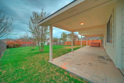 11717 Dunfries Ln, Austin TX  78754-5820 exterior