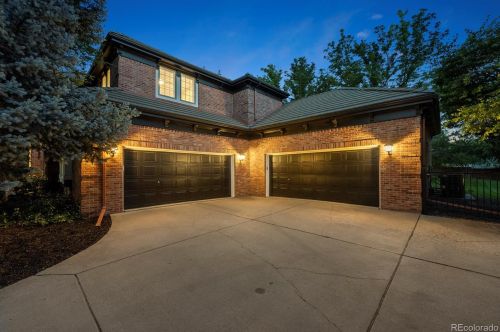 49 Cherry Hl Farm Dr, Englewood CO 80113-7169 exterior