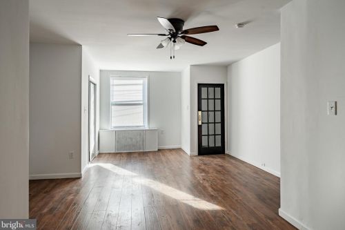 1524 29th St, Philadelphia, PA 19146-3501