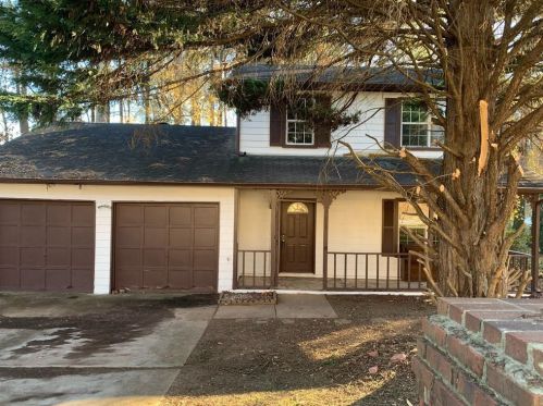 5428 Forest Pines Dr, Lithonia GA  30058-5596 exterior