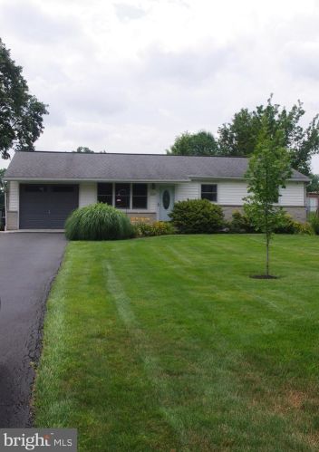 6119 Blue Stone Ave, Harrisburg, PA 17112-2353