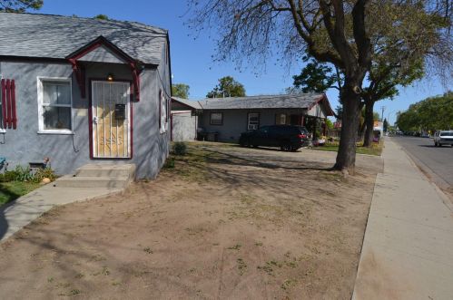 217 Paradise Ave, Modesto, CA 95351-3204