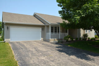 1275 Scenic Rd, Dekalb, IL 60115-6111