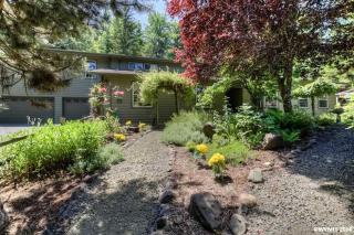 18940 Bridgeport Rd, Dallas, OR 97338-9462