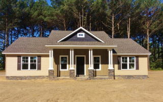 141 Deerwood Dr, Fitzgerald, GA 31750-7349