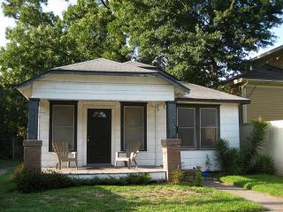 309 16th St, Houston TX  77008-4317 exterior